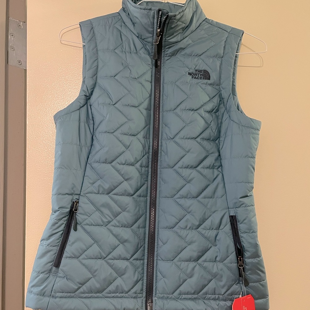 BRAND NEW NWT Blue North Face Vest